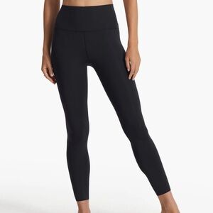 Vuori Black High-Waist Leggings